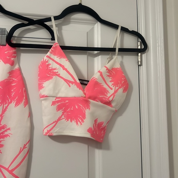 Skirt and top set - Picture 2 of 3